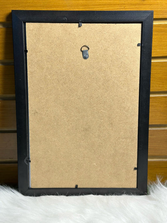 8 PIC STYLE WOODEN FRAME